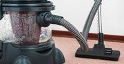 Poradzą sobie nawet z drobnym gruzem. Odkurzacze warsztatowe
