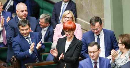 500 plus na pierwsze dziecko przyjęte przez Sejm