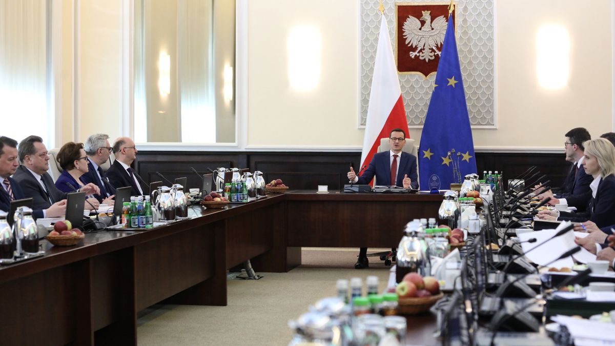 Rząd pośpiesznie zmienił Prawo oświatowe. Teraz czas na parlament