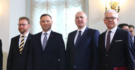 Rekonstrukcja rządu. Ziemowit Szczerek: Zamiana siekierek na topory