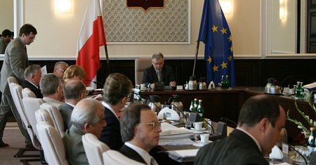 Rada Ministrów pracuje pełną parą
