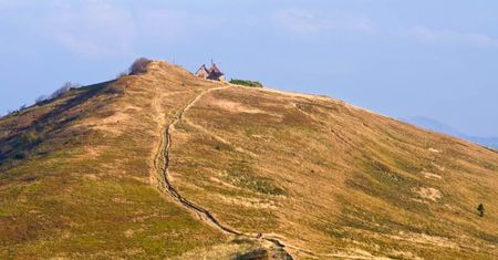 Szlaki turystyczne. Bieszczady. Na piechotę lub na dwóch kółkach