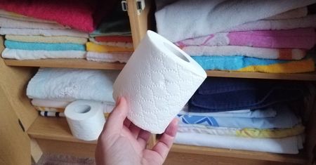 Włożyłam rolkę do szafy. Nie spodziewałam się, że to faktycznie działa!