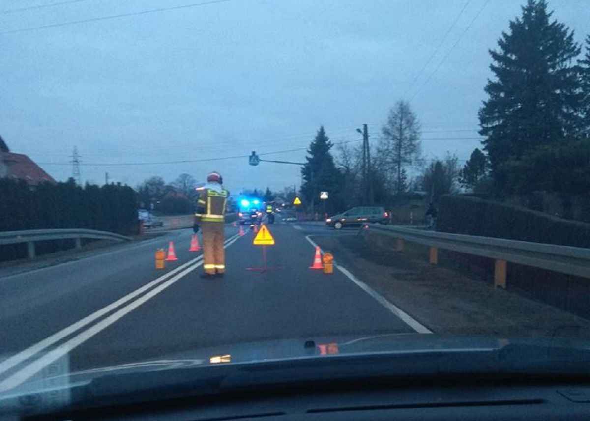 Śmiertelny wypadek na DK77 pod Leżajskiem. Piesza potrącona na pasach