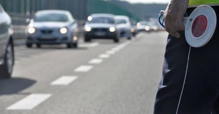 Strzały pod Łodzią. 27-latek staranował radiowóz