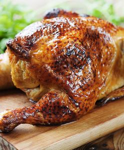 Drób na polskich stołach. Oto ile statystyczny Polak może zjeść go w tym roku