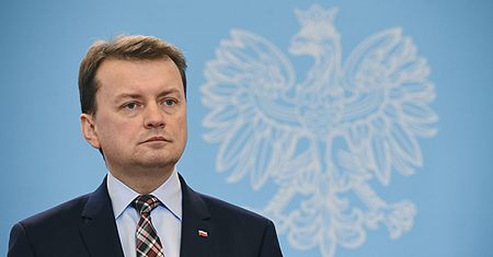 Błaszczak składa życzenia policjantom i zapowiada podwyżki