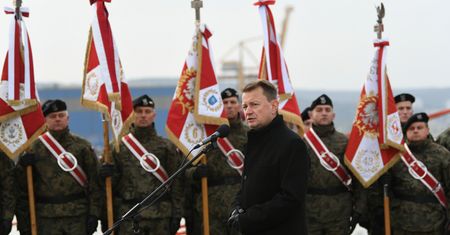 ORP Ślązak zaczyna służbę w polskiej armii. Błaszczak chwali się nowym okrętem