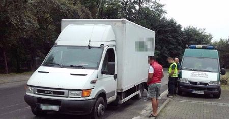 Przeładowane dostawczaki to plaga polskich dróg. Pod Dębicą padł nowy rekord