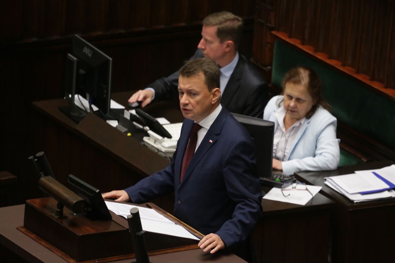 Mariusz Błaszczak zarzuca opozycji kłamstwo. "Muszę zdementować insynuację PO"