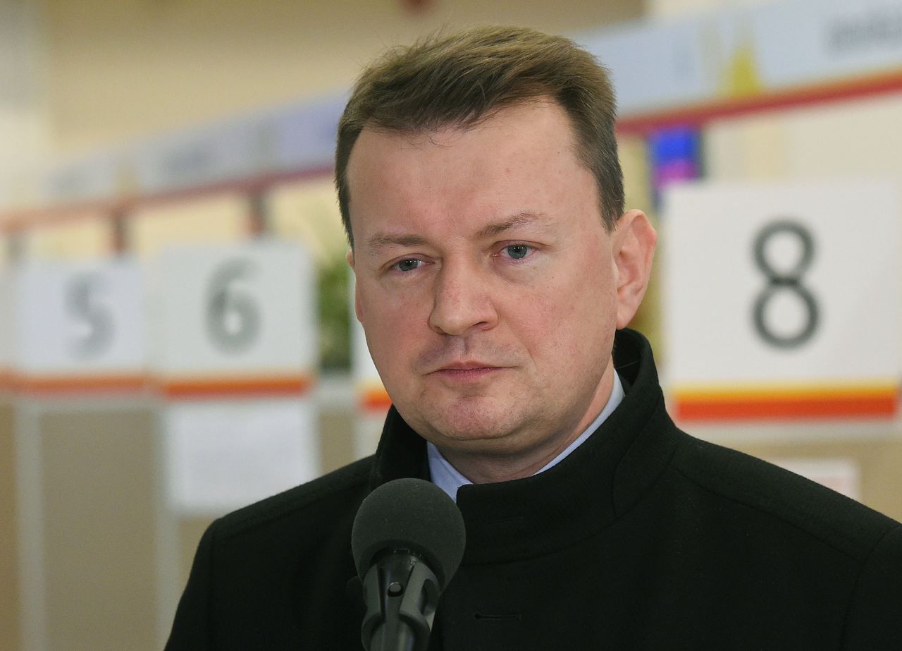 Mariusz Błaszczak o ataku na Turczynkę. "Skandaliczna sytuacja", "takich przestępstw jest mniej"