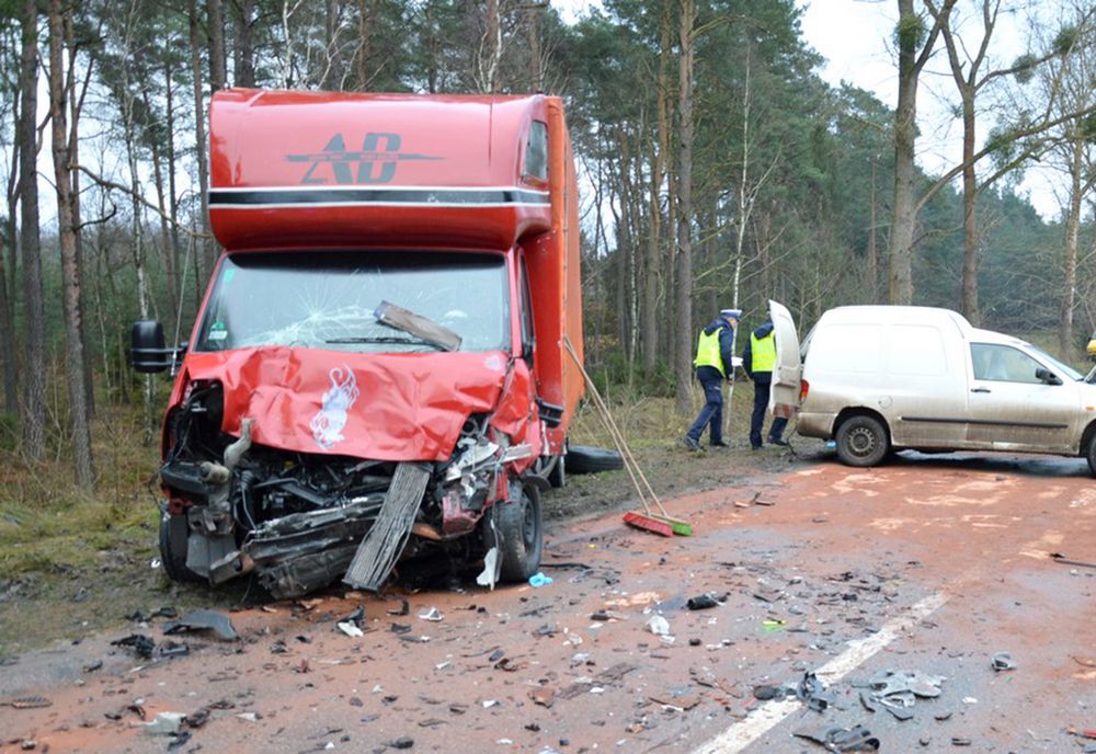 Zderzenie z ciężarowym renault