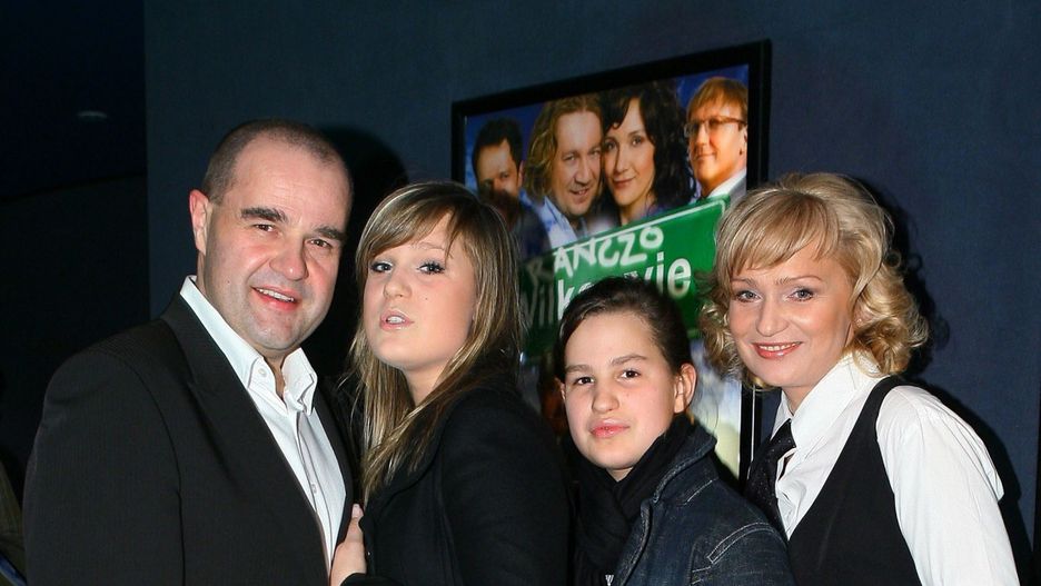 Cezary i Katarzyna Żak z córkami w 2008 r. Dziś dziewczyny są już dorosłe