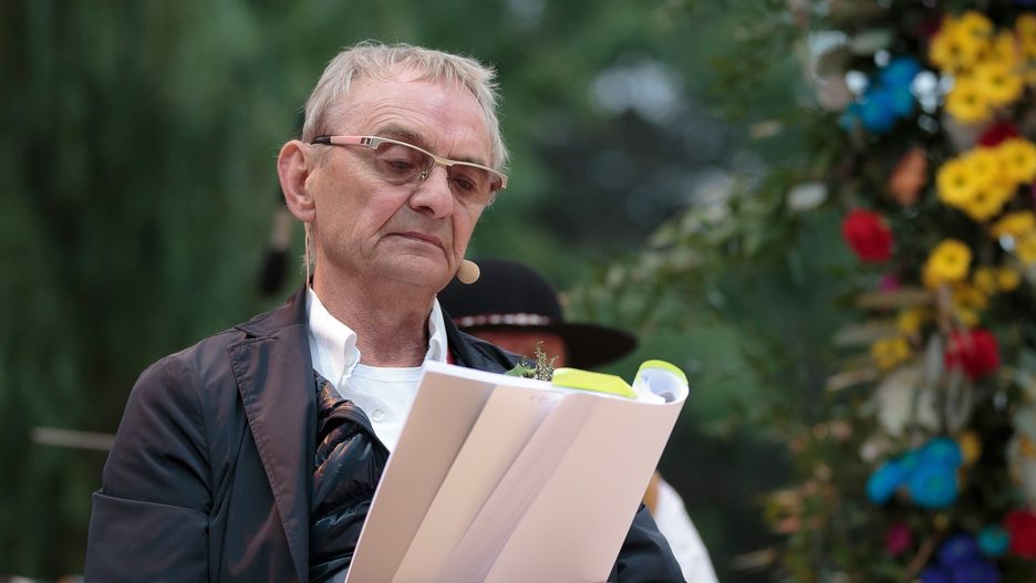 Jerzy Bończak przed konferencją prasową żartował z przedstawicieli Urzędu Marszałkowskiego