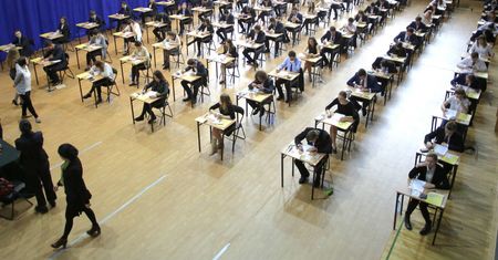 Karygodna pomyłka komisji. Teraz uczniowie będą musieli ponownie podejść do matury