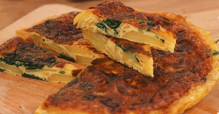 Tortilla ziemniaczana ze szpinakiem