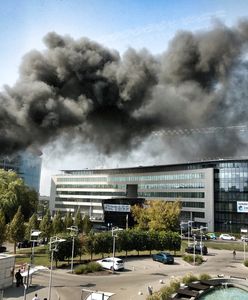 Pożar "Mordoru" w Warszawie. Płonie budka z fast foodem