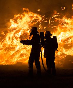 Pożar przy dworcu Wrocław Nowy Dwór. Budynek grozi zawaleniem