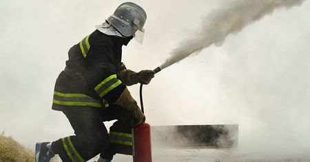 Piekary Śląskie: pożar dwupiętrowego budynku