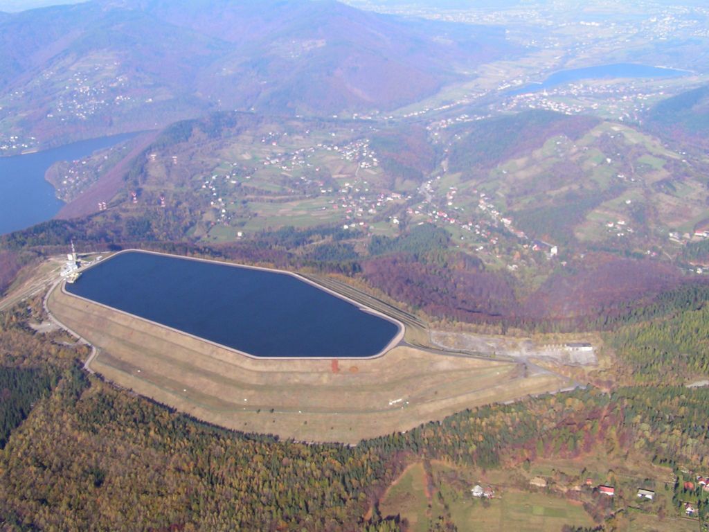 Podróż do wnętrza góry. Z wizytą w elektrowni Porąbka-Żar