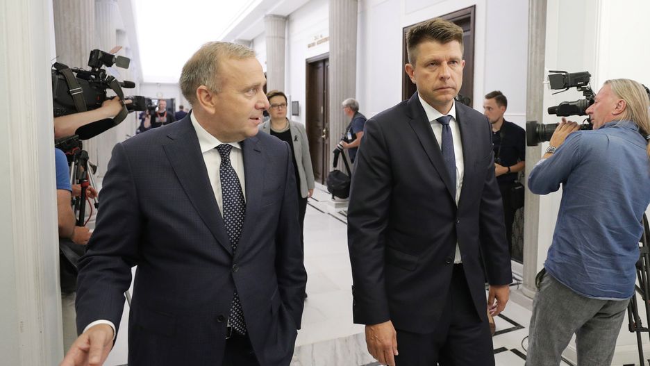 Szefowie PO i Nowoczesnej Grzegorz Schetyna i Ryszard Petru.