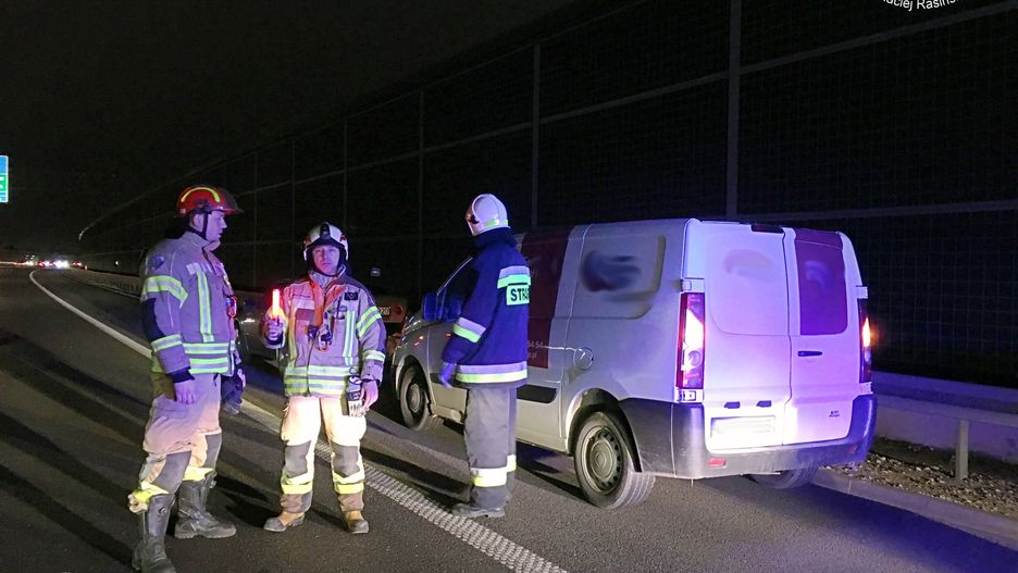Strażacy brali udział w akcji ratowniczej na trasie A2 w kierunku Pruszkowa
