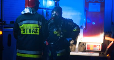 Działdowo: pożar w hucie szkła. Jedna osoba nie żyje, 4 są ranne