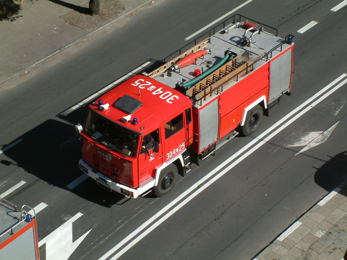 Zakup używanego wozu strażackiego to początek kosztów. Posłowie pytają o zasadność dużych wydatków