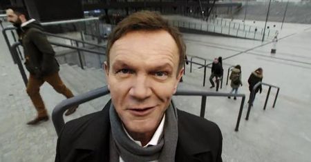 Cezary Pazura znowu przeklina. Łódź może być z siebie dumna