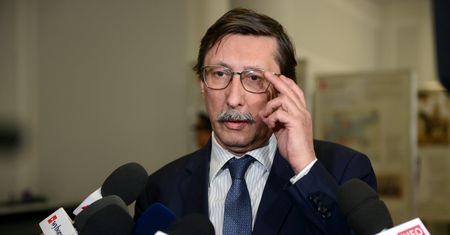 Jan Żaryn złożył poprawki do ustawy degradacyjnej. Odbieranie nie tylko stopni wojskowych