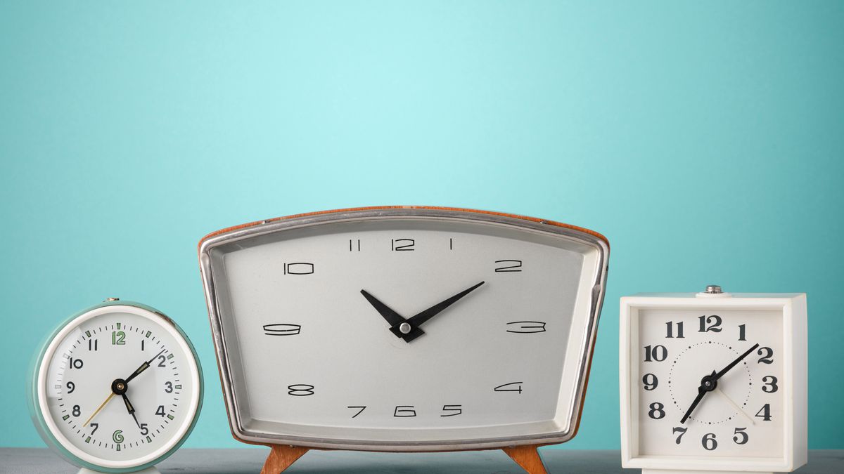 Zmiana czasu 2019. Kiedy przestawimy nasze zegarki? Co zmiana oznacza dla pracowników? 