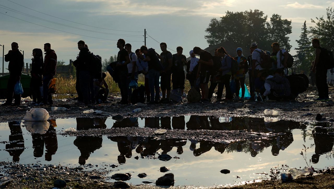 Szef PE: Europie grozi biblijna wędrówka ludów z Afryki