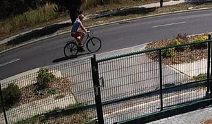 Rozebrał się przed nastolatkami w Bydgoszczy. Policja publikuje wizerunek sprawcy