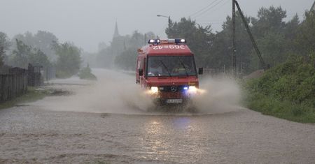 Pogoda na weekend. Kiedy przestanie padać?