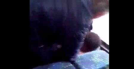 Zaatakowana w autobusie czarnoskóra Amerykanka jest w traumie. "Chce chodzić w masce, tak się boi"