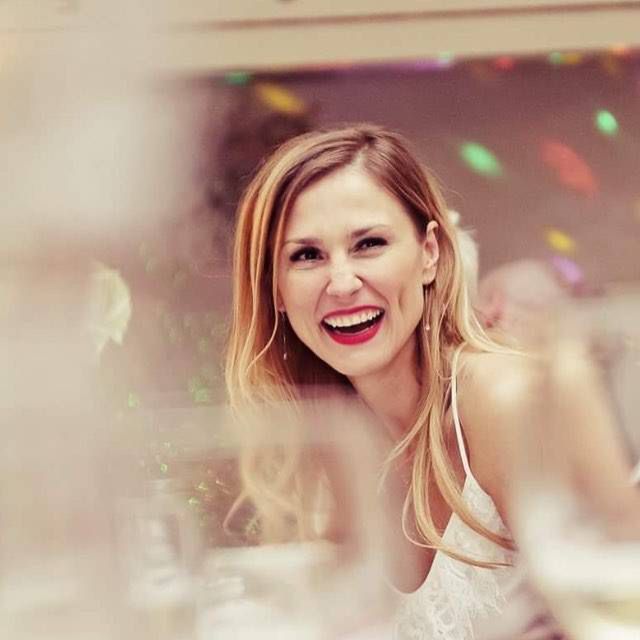 Sylwia Juszczak w sukni ślubnej