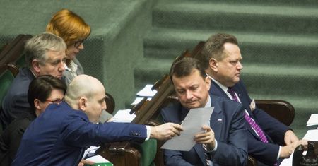 Dotarliśmy do porażającego raportu o agresji w policji, który ukrywa MSWiA