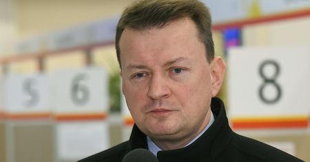 Mariusz Błaszczak o ataku na Turczynkę. "Skandaliczna sytuacja", "takich przestępstw jest mniej"