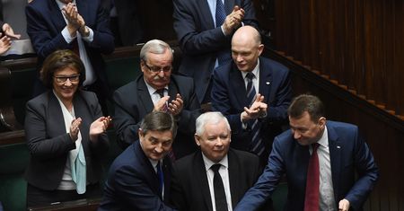 Nieoficjalnie: szykuje się zmiana marszałka Sejmu. Mariusz Błaszczak zastąpi Marka Kuchcińskiego