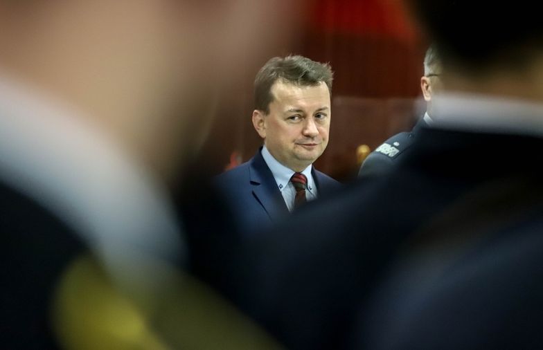 Minister Mariusz Błaszczak obiecał podwyżki przed kilkoma miesiącami 