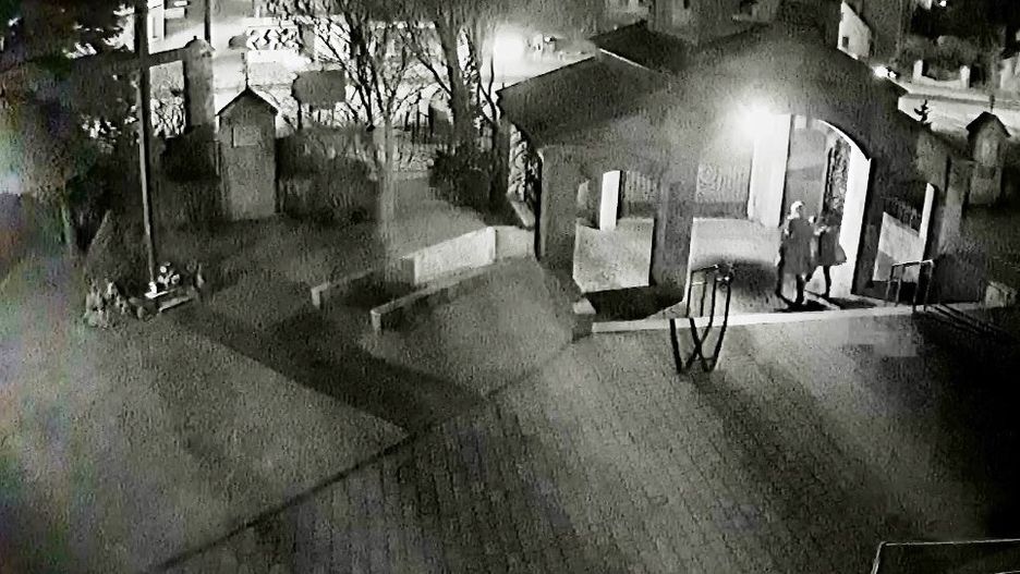 Policja prosi osoby, które rozpoznają sprawców o kontakt