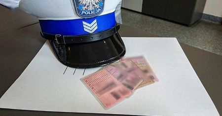 Jechali autostradą pod prąd. Chcieli ominąć korek