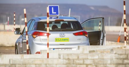 Prawo jazdy 2019. Duże zmiany dla kierowców. Kogo obejmie obowiązkowa wymiana dokumentu?