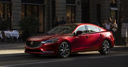 Mazda 6 po zmianach debiutuje w Los Angeles. Japońskie auto będzie bardziej luksusowe