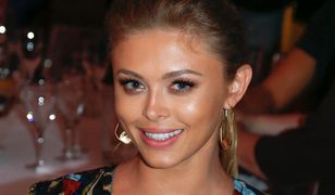 Joanna Opozda w kolorowej mini. Podkreśliła wszystkie swoje atuty