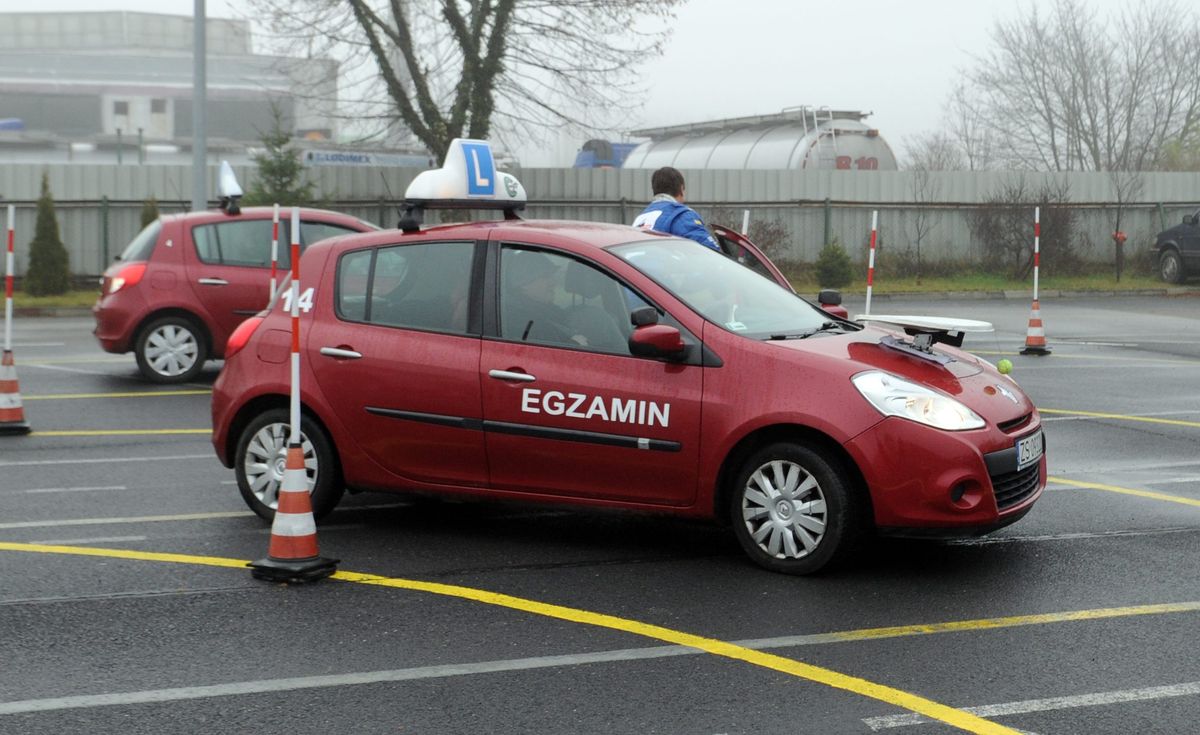 Jazda po łuku i ruszanie pod górę. Młodzi odpadają na podstawach