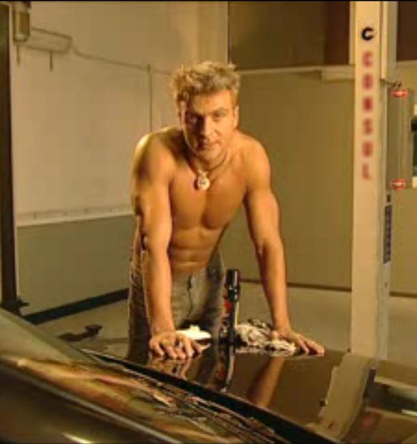 Dawid Ozdoba: Najsłynniejszy polski chippendales kiedyś pokazywał, jak wkręcać śrubki!