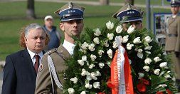 Prezydent oddał hołd powstańcom warszawskiego getta