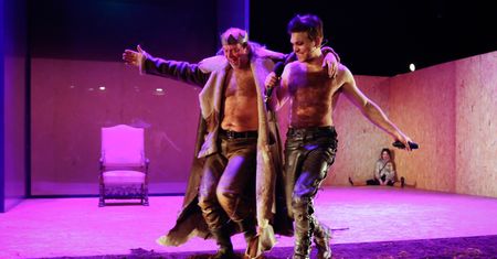 Gdańsk. Policja wkroczyła do teatru i pytała o wiek widzów