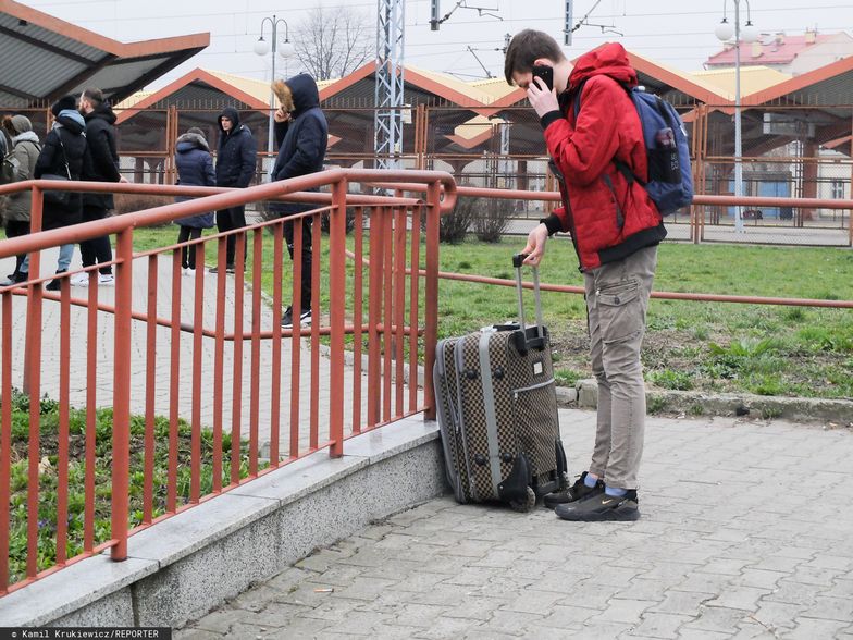 Z dnia na dzień Polskę opuściło prawie 120 tys. pracowników z Ukrainy